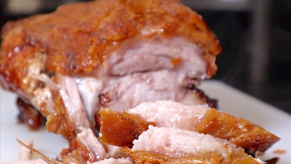 CRISPY ROAST PORK SHOULDER WITH SKIN (CRACKLING)